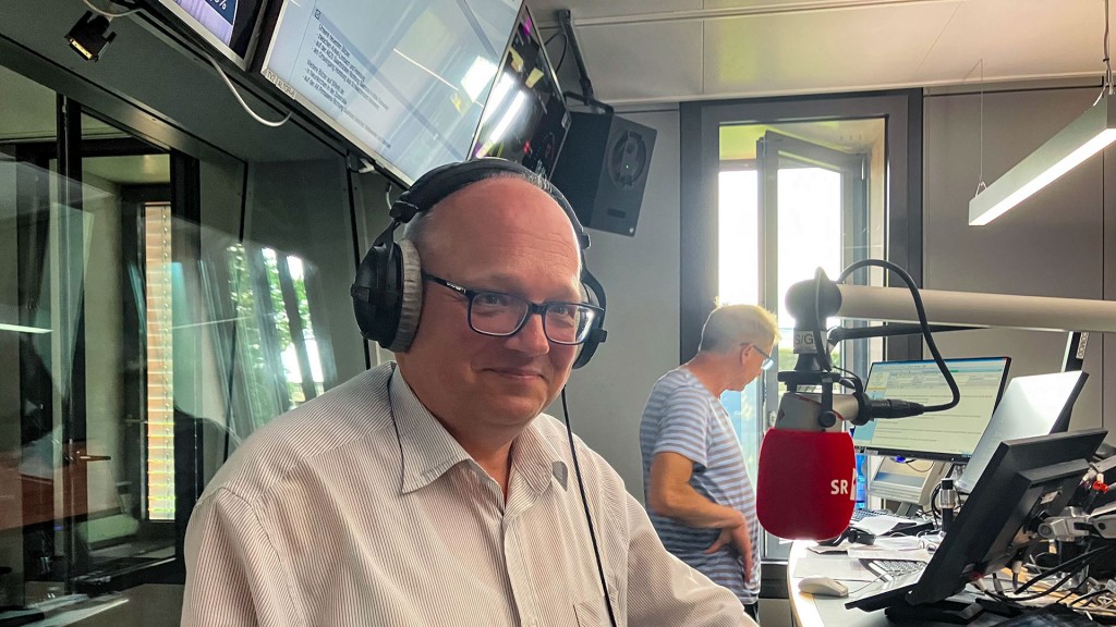 Der Politologe Dirk van den Boom