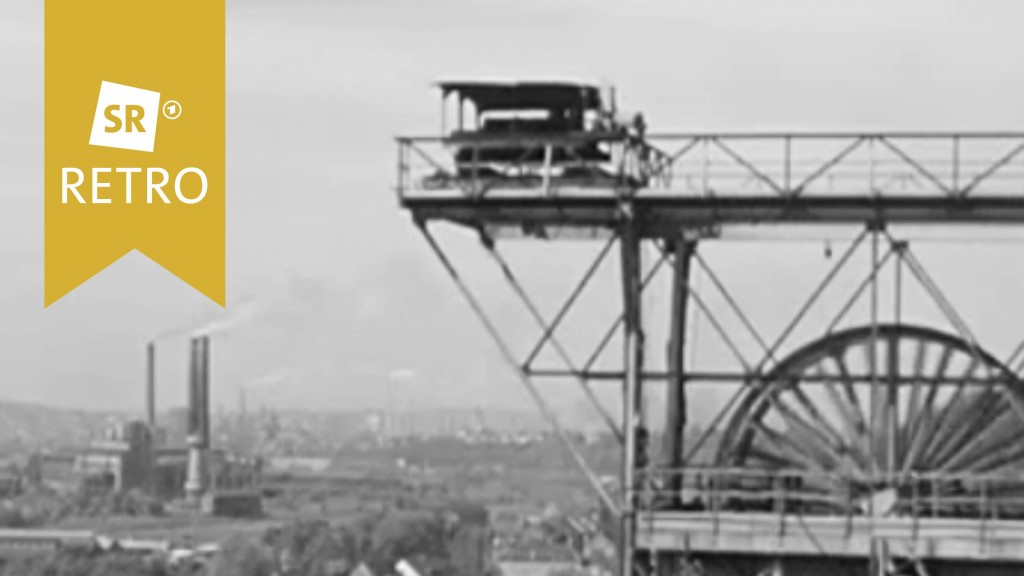 Föderturm und Fabrikanlagen im Saarland