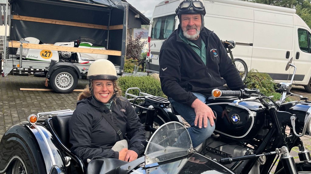 Simin im Motorrad-Beiwagen von Hans-Jürgen Kleser 