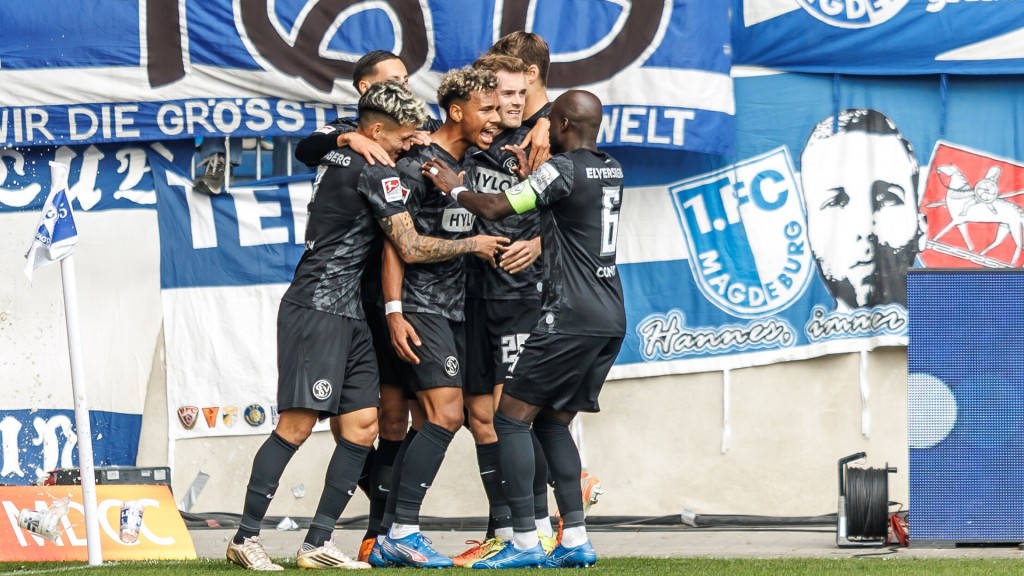 Foto: Bambasé Conté trifft zum 1:0 für die SVE