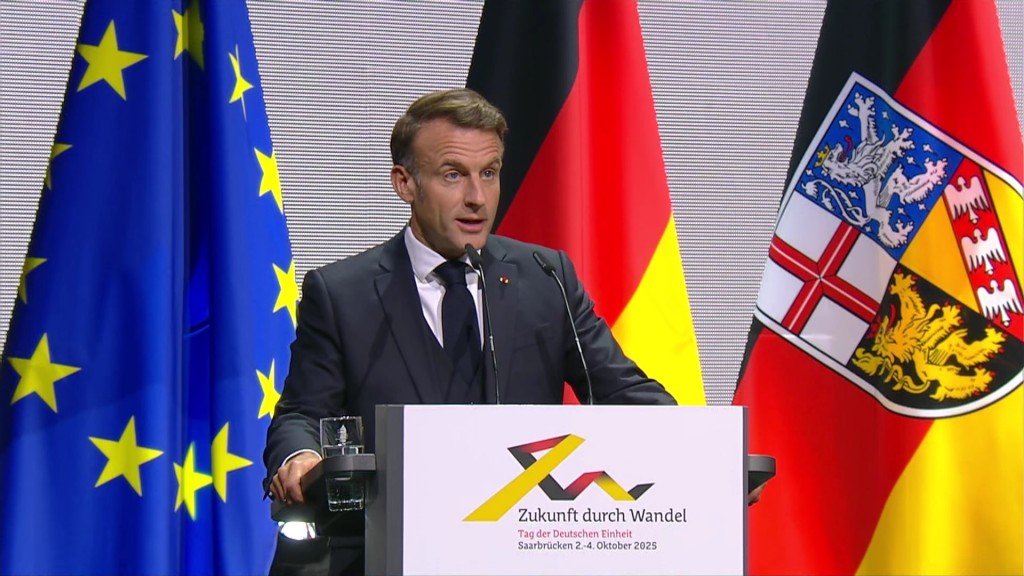 Foto: Emmanuel Macron spricht beim Tag der Deutschen Einheit