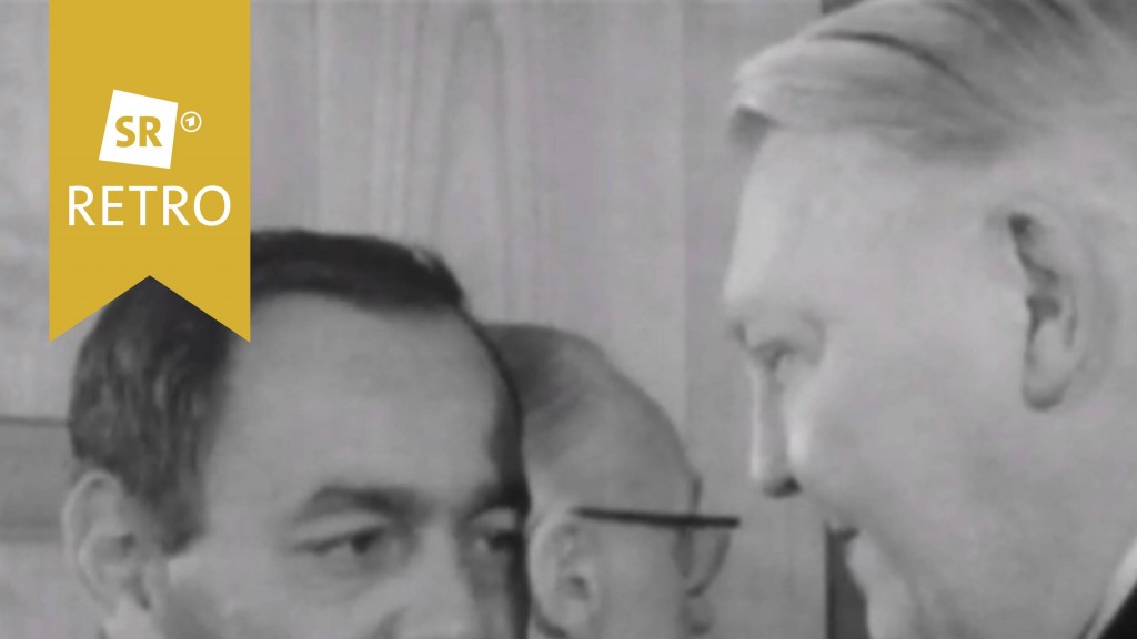 König Hassan II. von Marokko (links) im Gespräch mit Bundeskanzler Ludwig Erhard (rechts)