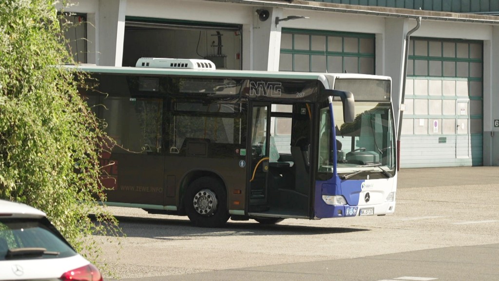 Ein Bus der Neunkircher Verkehrsbetriebe (NVG) auf dem Firmengelände