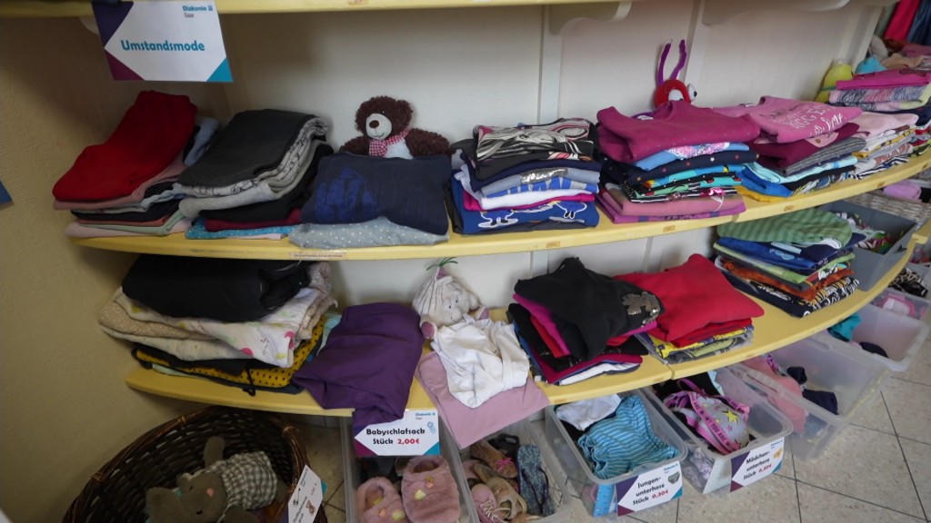 Kleider in Sozialkaufhaus