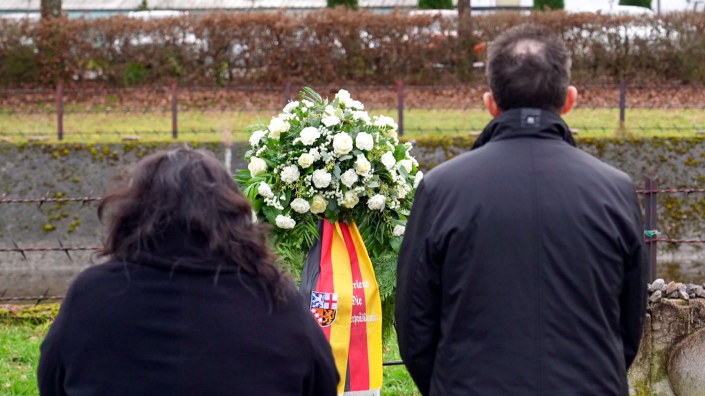 Kranzniederlegung zum 80. Holocaust-Gedenktag