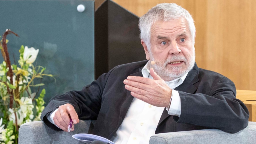 Professor Frank Nonnenmacher