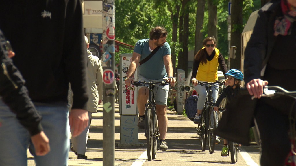 Foto: Fahrradfahrer auf der Straße