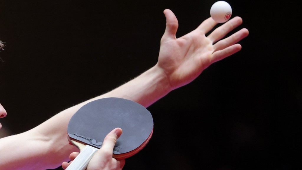 Aufschlag beim Tischtennis