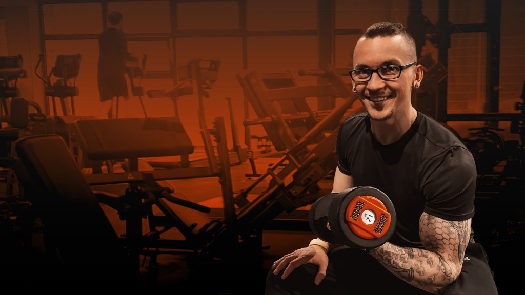 Foto:Mann in Fitness-Studio