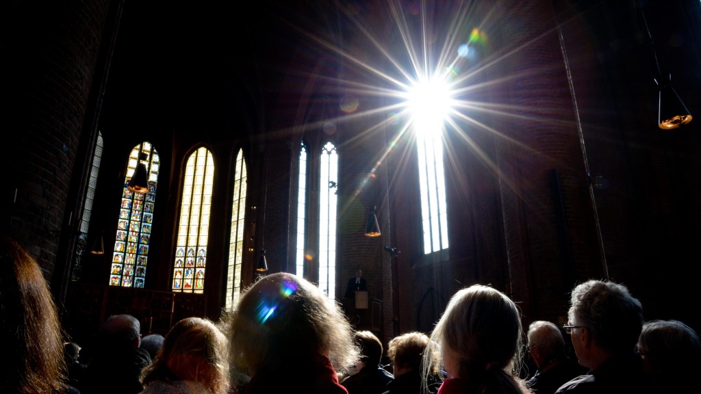 Besucher eines Gottesdienstes
