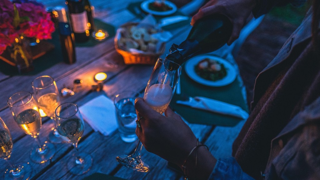 Szene einer Party mit Sektgläsern