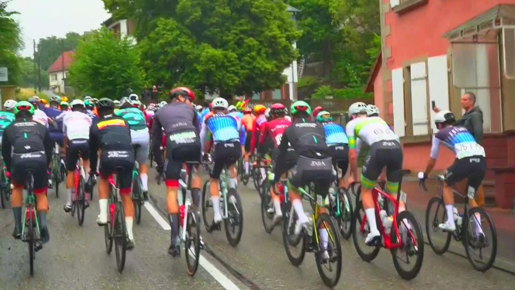 Foto: Fahrradfahrer bei der 2. Etappe