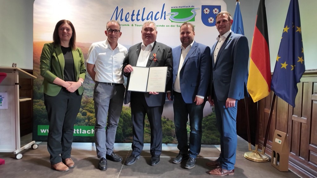 Adrian Schmitz erhält in Mettlach Bundesverdienstkreuz für sein Engagement