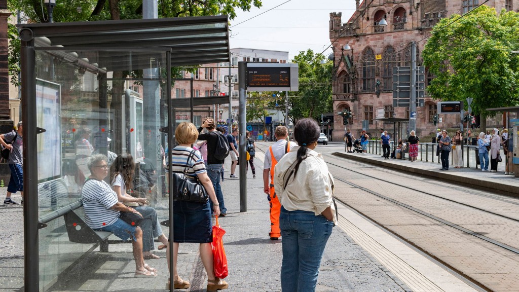 Foto: Die Saarbahn-Haltestelle an der Johanneskirche