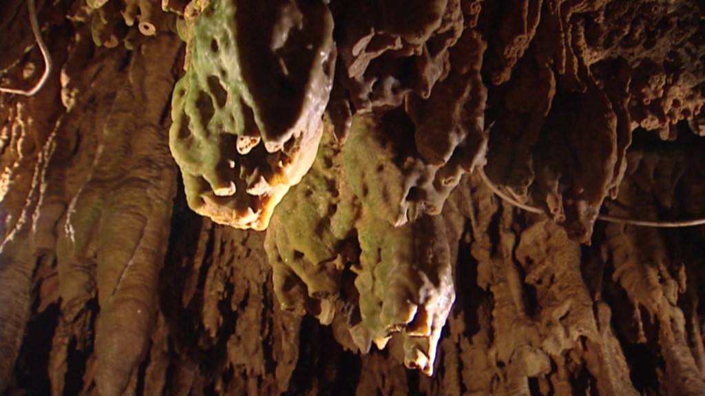 Tropfsteinhöhle in Niedaltdorf 
