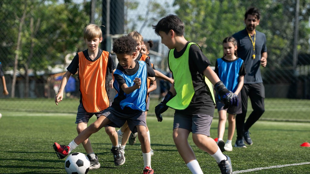 Foto: Kinder beim Fußballspielen