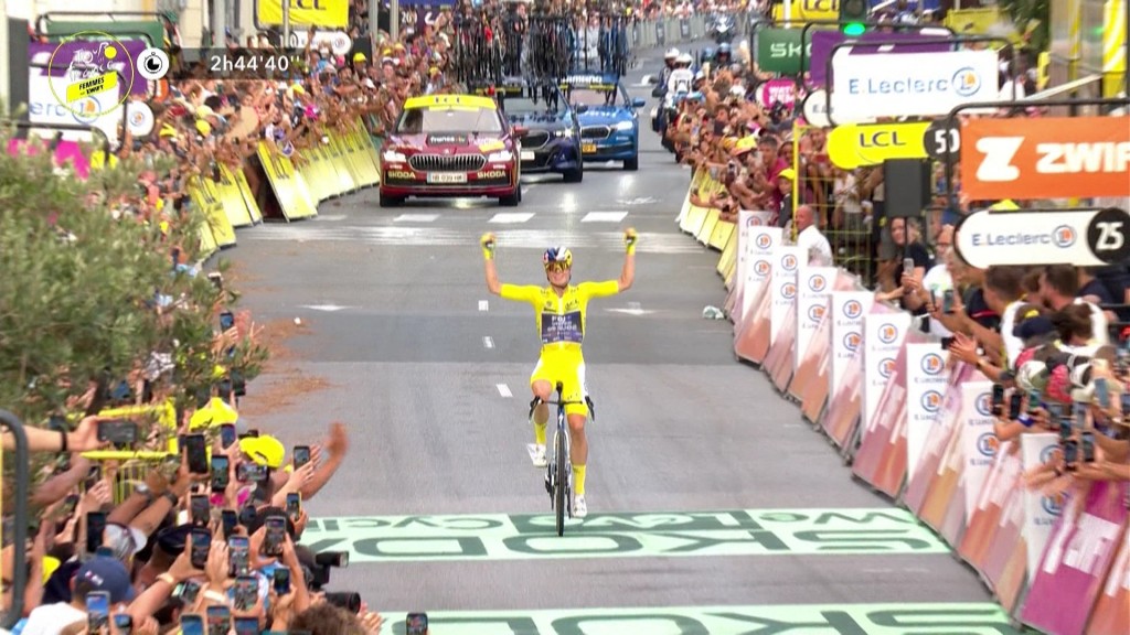 Foto: Demi Vollering wird Gesamtsiegerin der Tour de France Femmes 2026