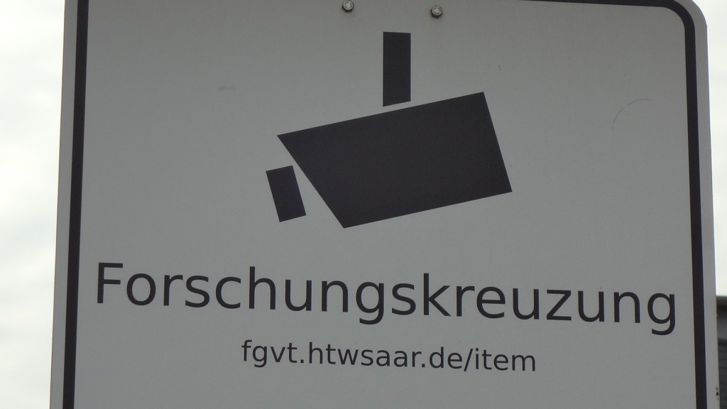 Ein Schild an der Teststrecke in Merzig