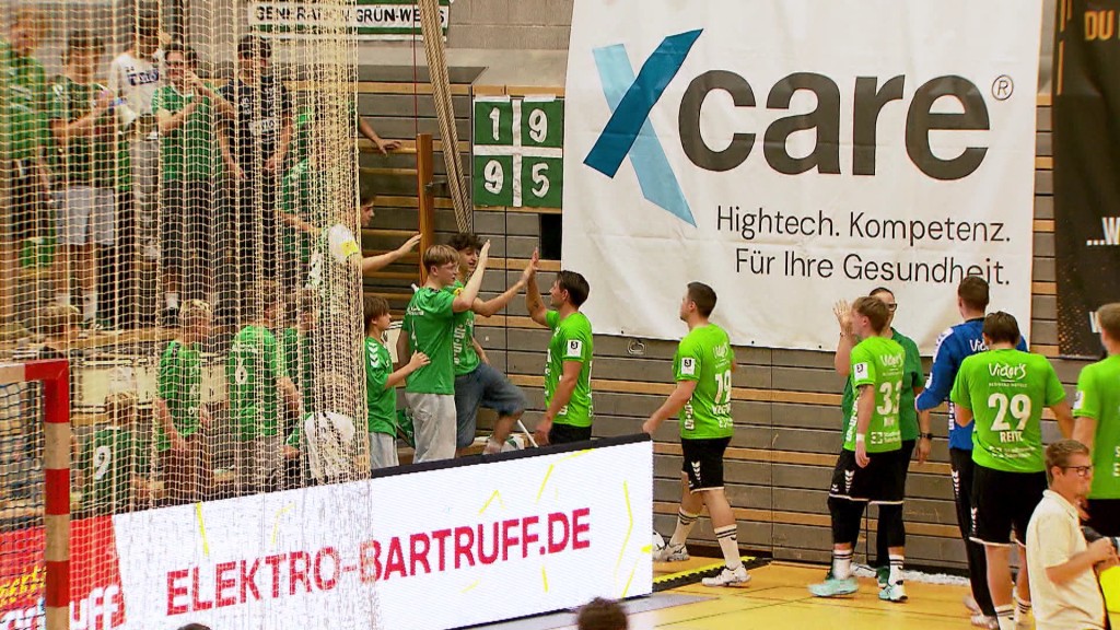 HGS-Spieler bei Fans