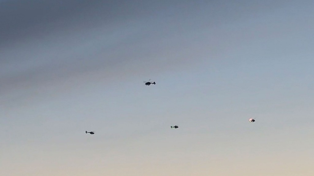 Vier Hubschrauber über Niederlinxweiler