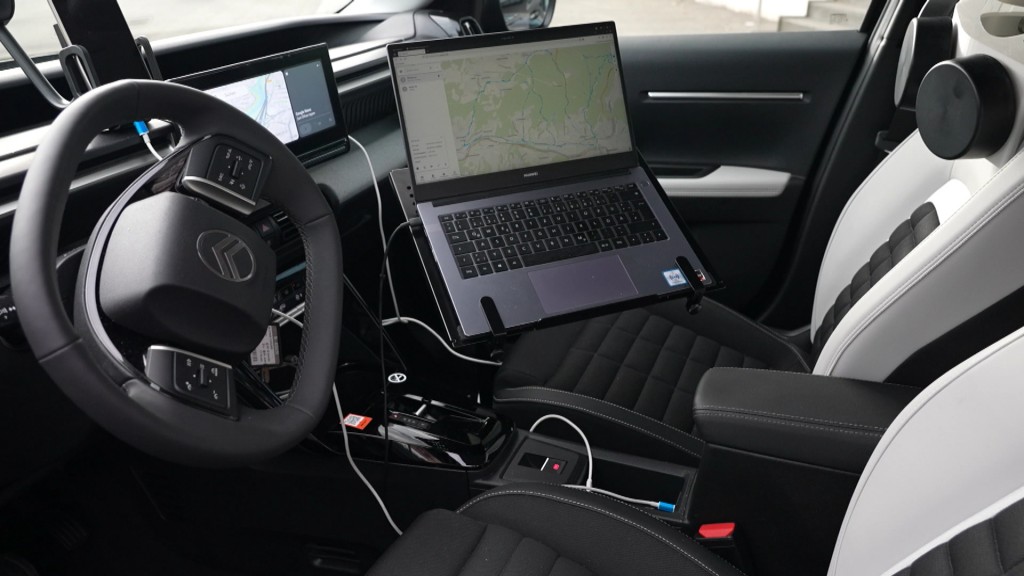 Foto: Das Innere eines Autos mit spezieller Ausrüstung