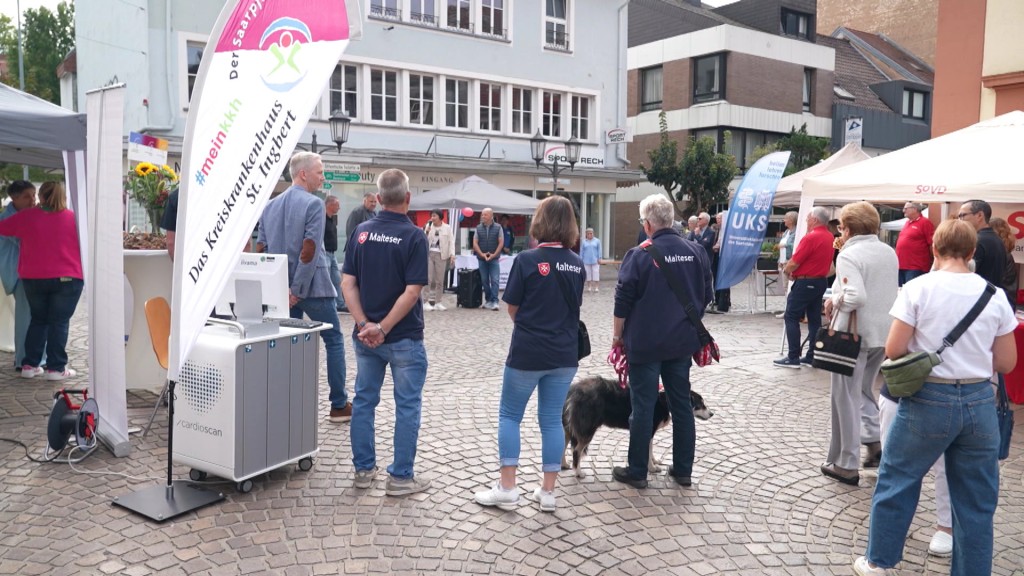 Foto: Menschen in der St. Ingberter Innenstadt