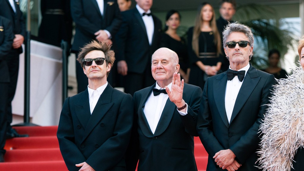 Vorführung von „Fatherland“ – 79. Filmfestspiele von Cannes: Lukasz Zal, Hanns Zischler, Pawel Pawlikowski, Sandra Hüller und August Diehl