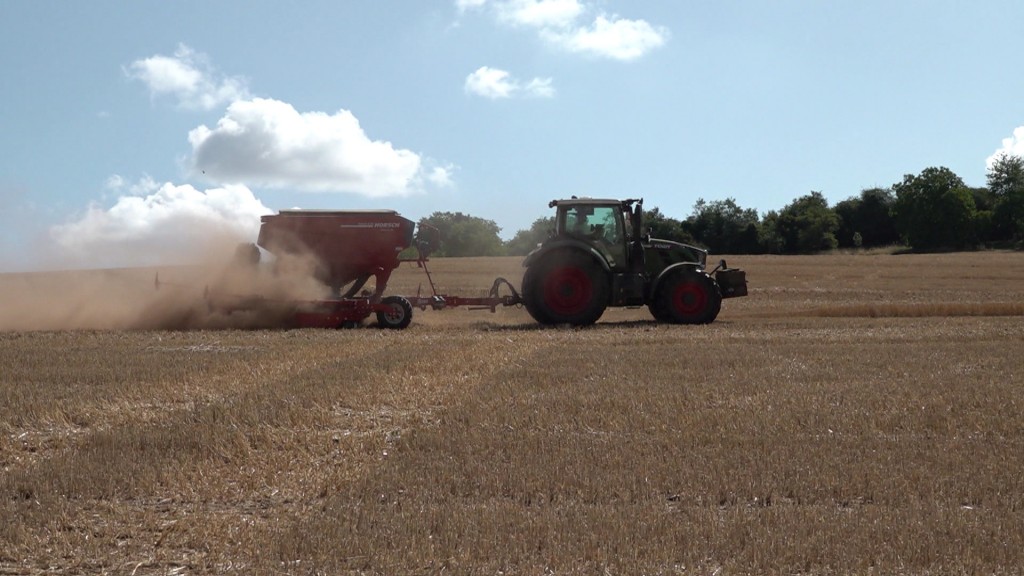 Foto: Traktor auf einem Feld