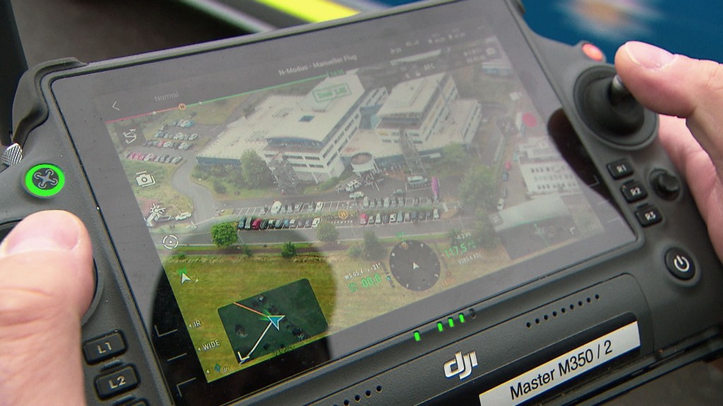 Foto: Videobild auf der Fernbedienung einer Kameradrohne der Polizei