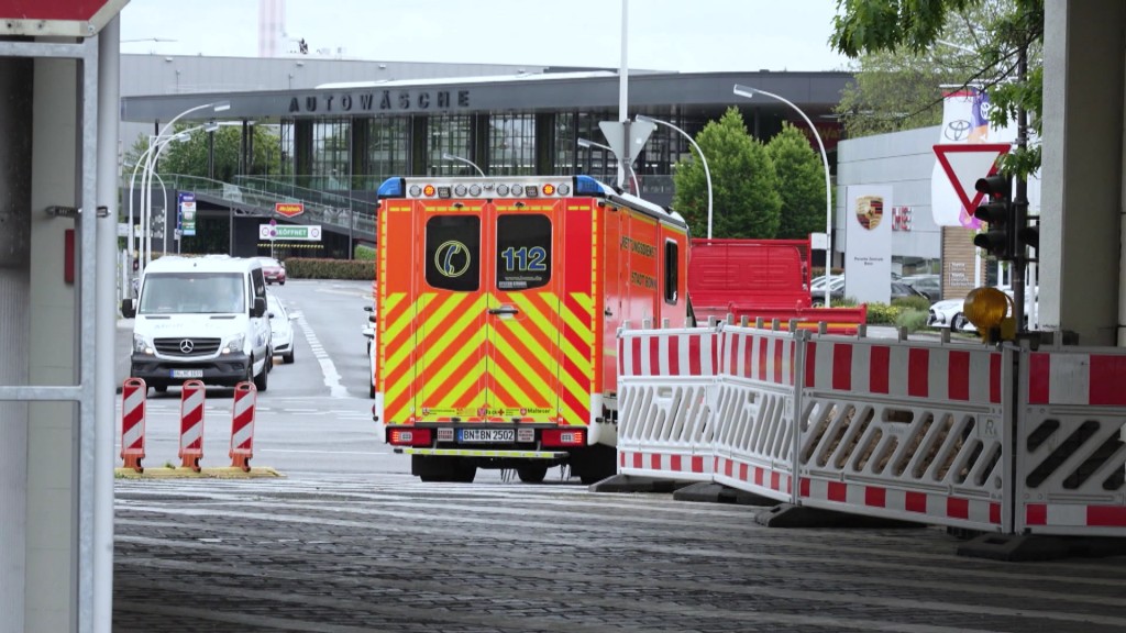 Foto: Rettungswagen auf der Straße