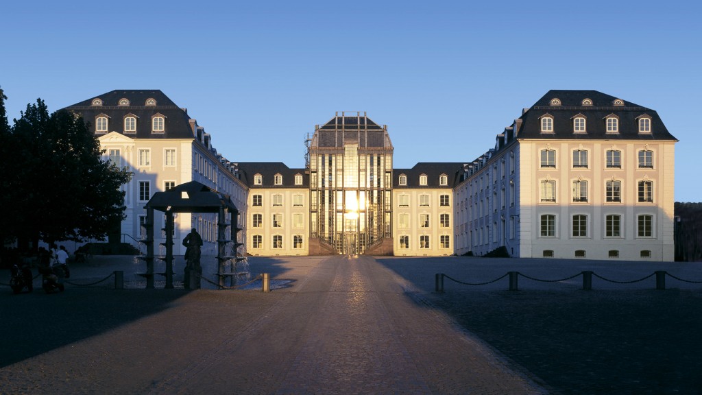 Das Saarbrücker Schloss in der Abendsonne