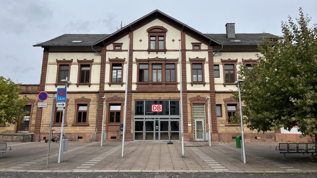 Gebäude des Bahnhofs in St. Ingbert