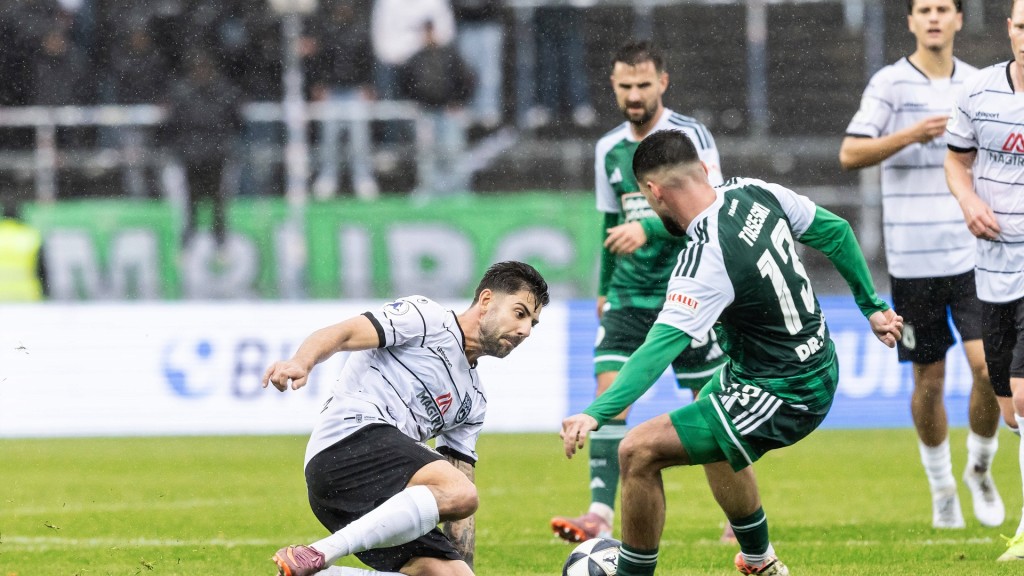 Foto: Moritz Heinrich (SSV Ulm 1846 Fussball, 37), Kristijan Taseski (FC 08 Homburg, 13) SSV Ulm 1846 Fußball vs. FC Homburg