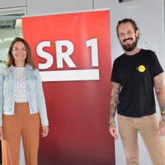 Daniel Dakuna mit Moderatorin Jessica Werner im SR1 Studio (Foto: SR1 / Marko Völke)