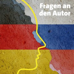 Bildbeschreibung: (Fotomontage) Die deutsche und die russische Flagge auf einem rissigen Steinhintergrund